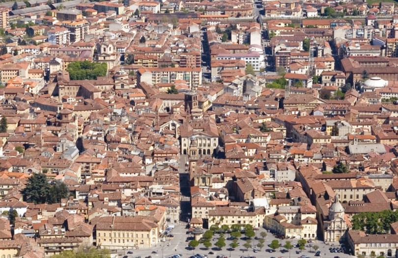 Si passa alla zona arancione: servono prudenza e maggiori controlli